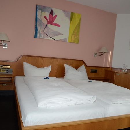 Hotel Mohren Ochsenhausen Eksteriør bilde
