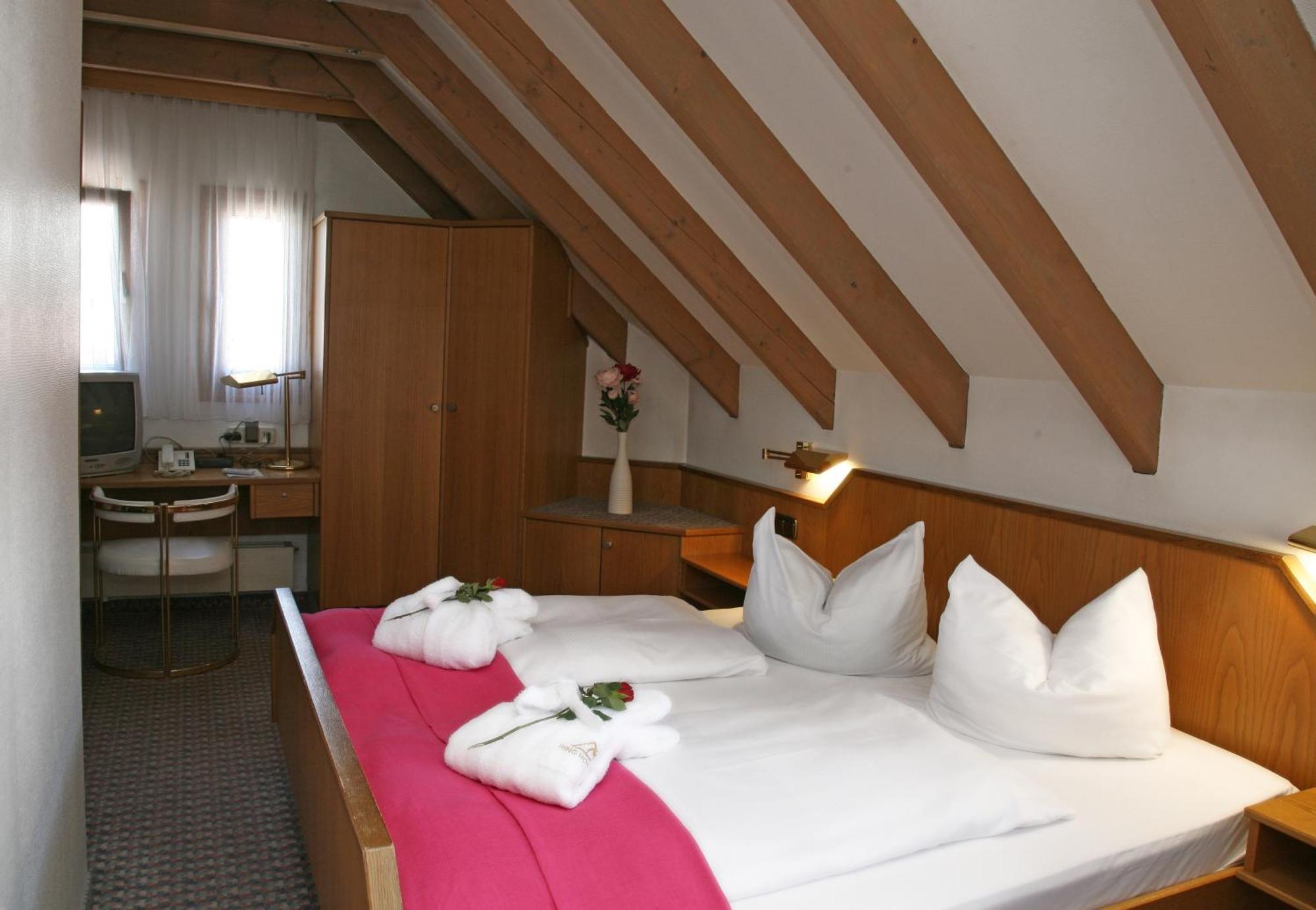 Hotel Mohren Ochsenhausen Eksteriør bilde