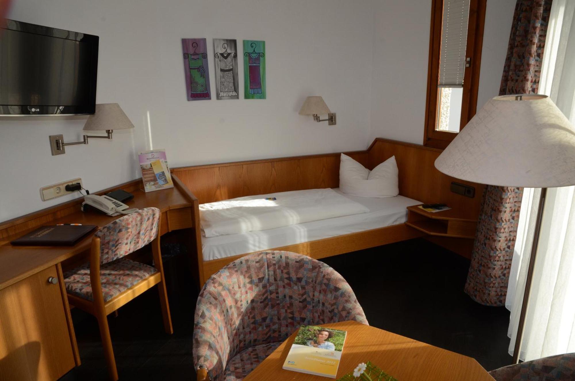 Hotel Mohren Ochsenhausen Eksteriør bilde
